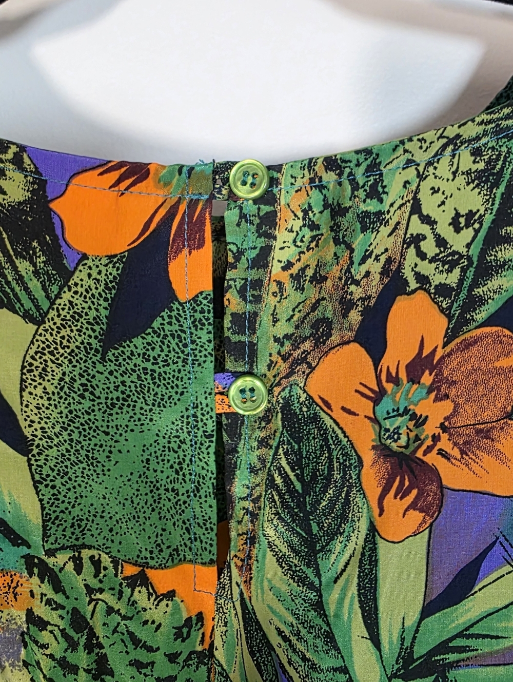 Nikola Vintage Tropical Print Blouse Size Medium Short Sleeve Button Up - Picture 5 of 6